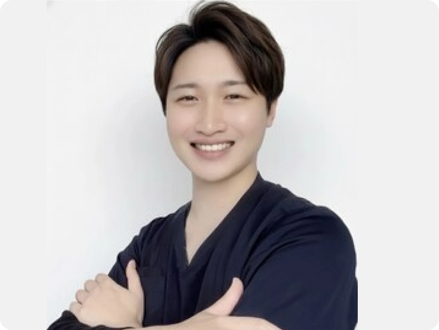 大阪豊中市駅前整体院 整体師 村上